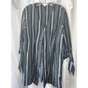 Womens Umgee Fashion Top size Large